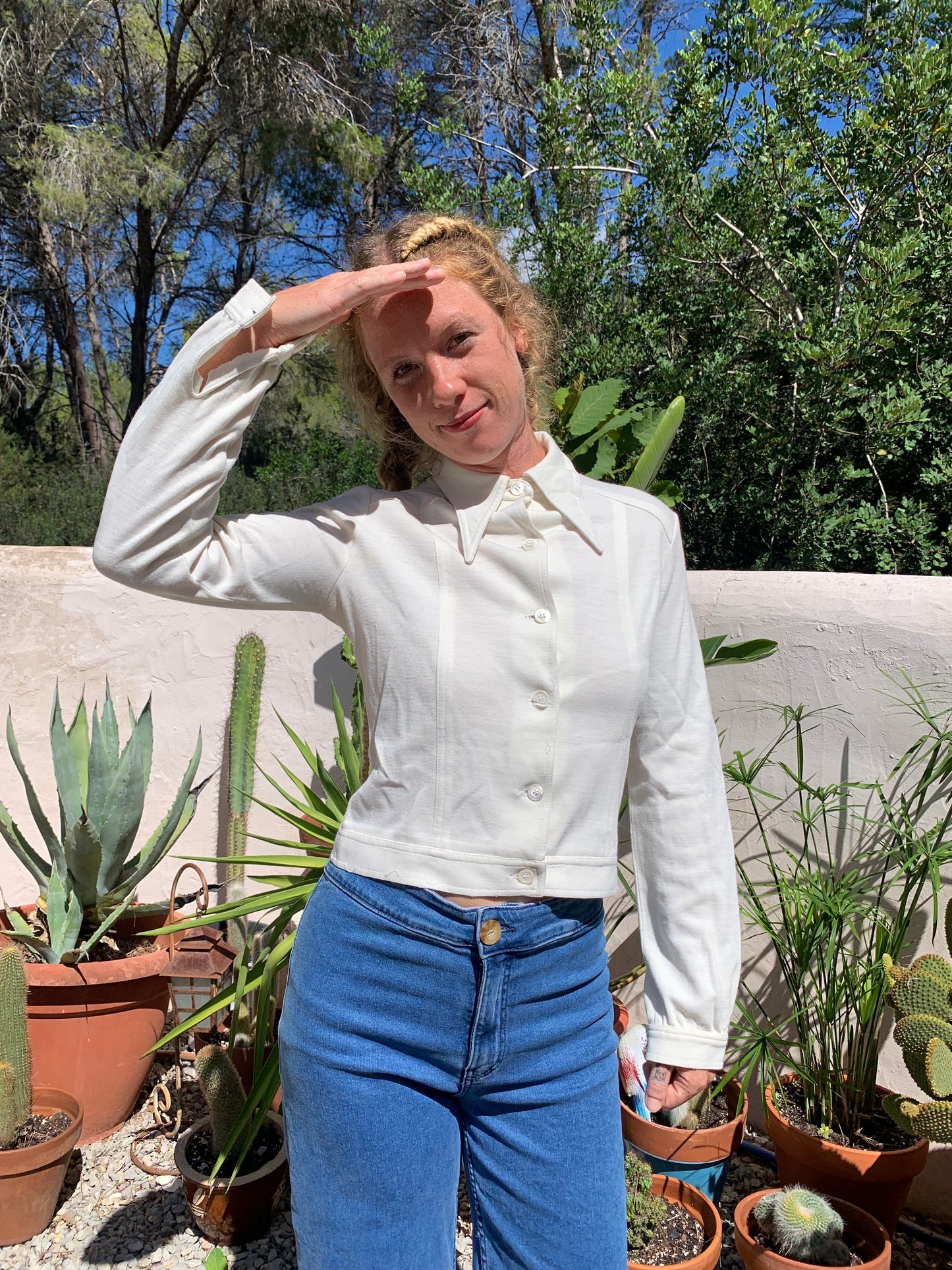 Vintage 1960’s cropped cream jacket shirt super cute with buttons up the front and oversized collar