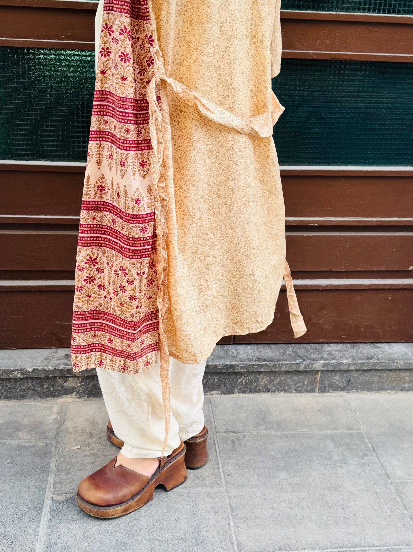 Kardash Kimono Medium – Up-cycled Vintage Sari Kimono