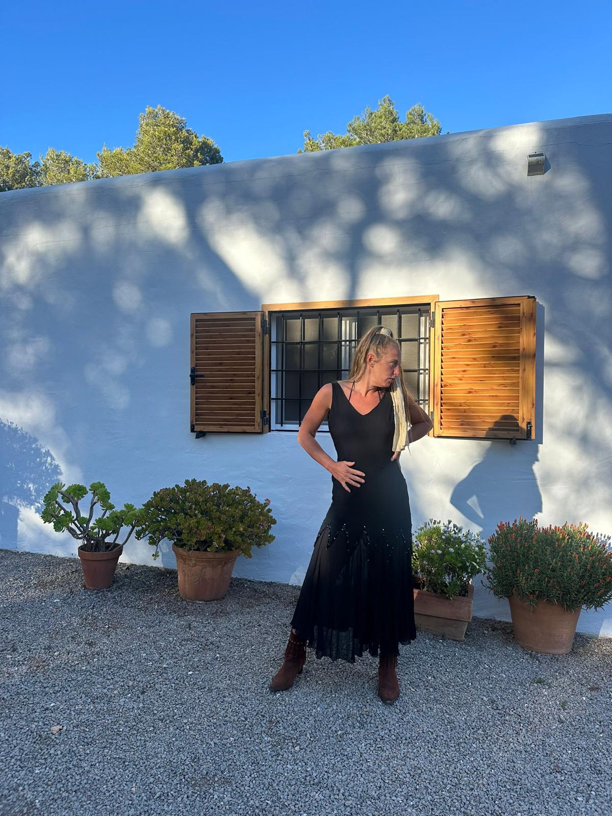 Black silk Original 1970’s Vintage evening dress with beaded details zips in the back