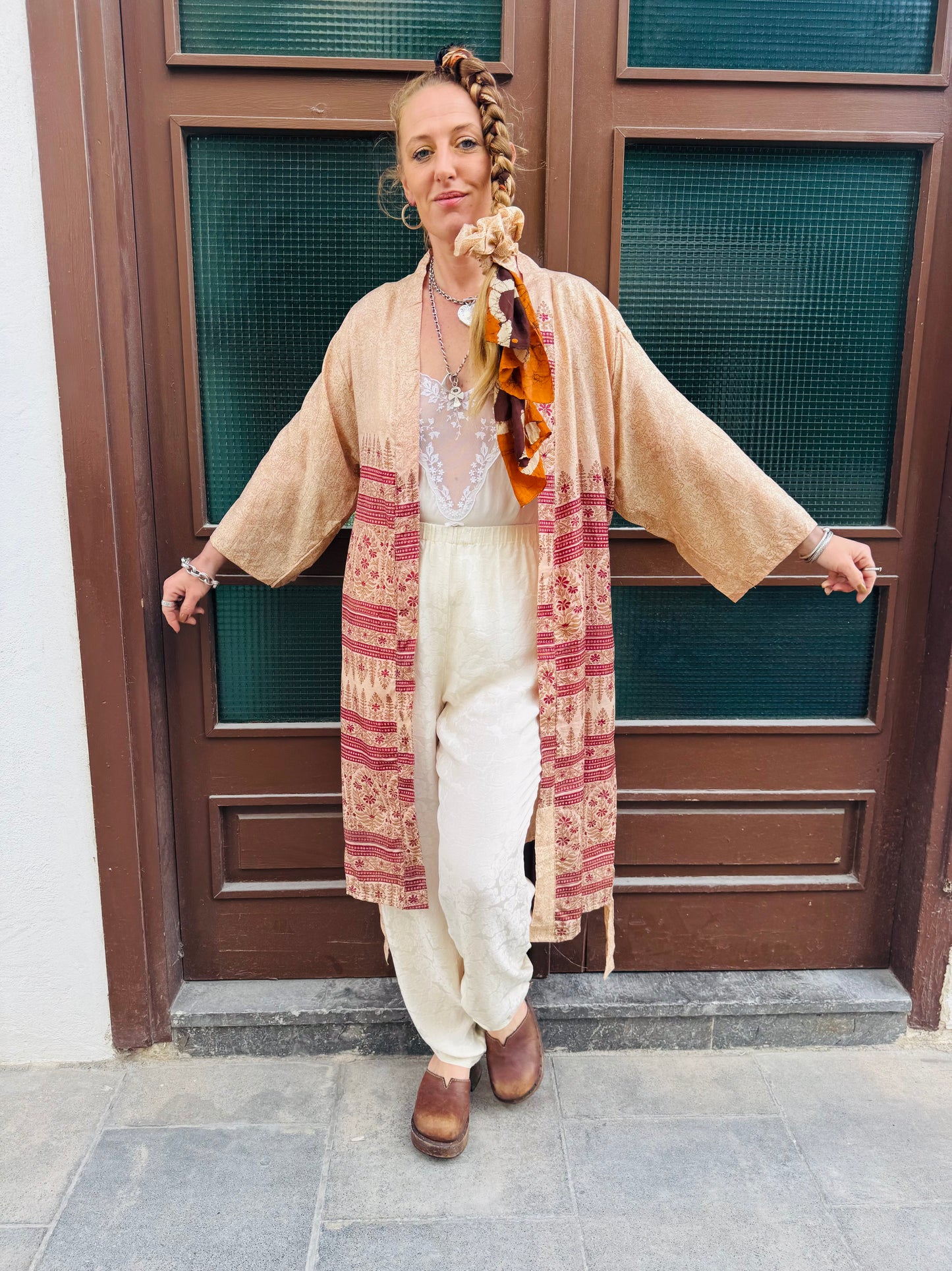 Kardash Kimono Medium – Up-cycled Vintage Sari Kimono