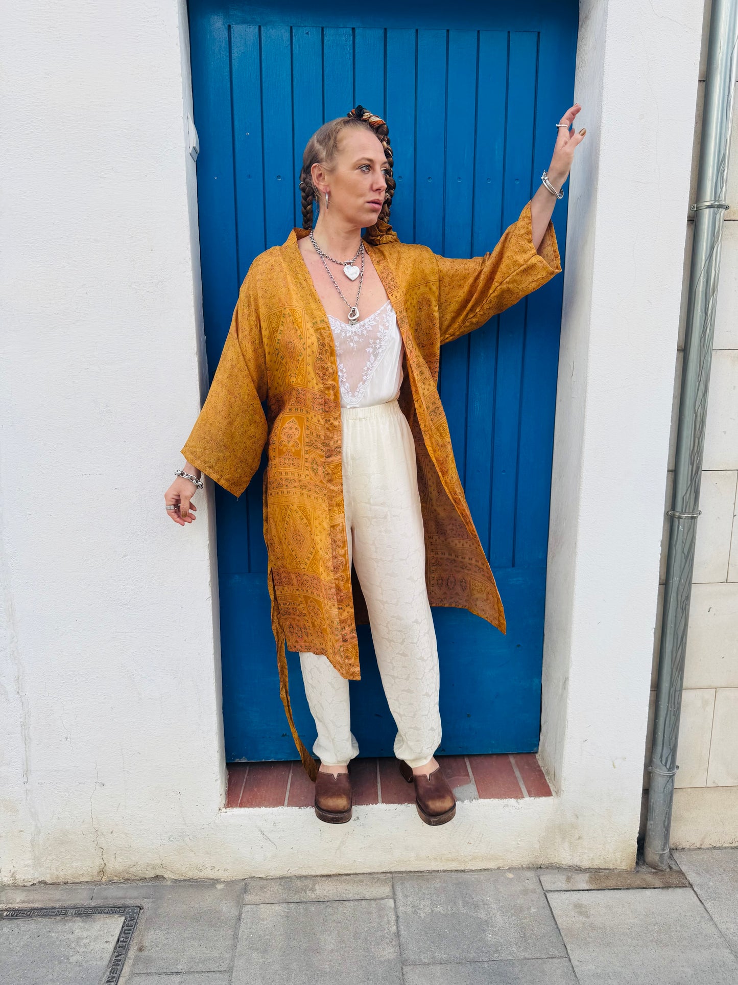 Kardash Kimono Medium – Up-cycled Vintage Sari Kimono