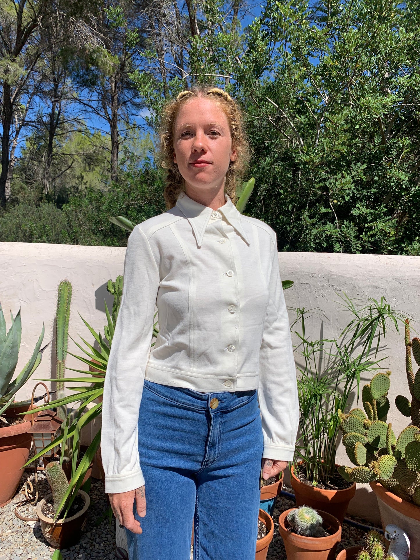 Vintage 1960’s cropped cream jacket shirt super cute with buttons up the front and oversized collar