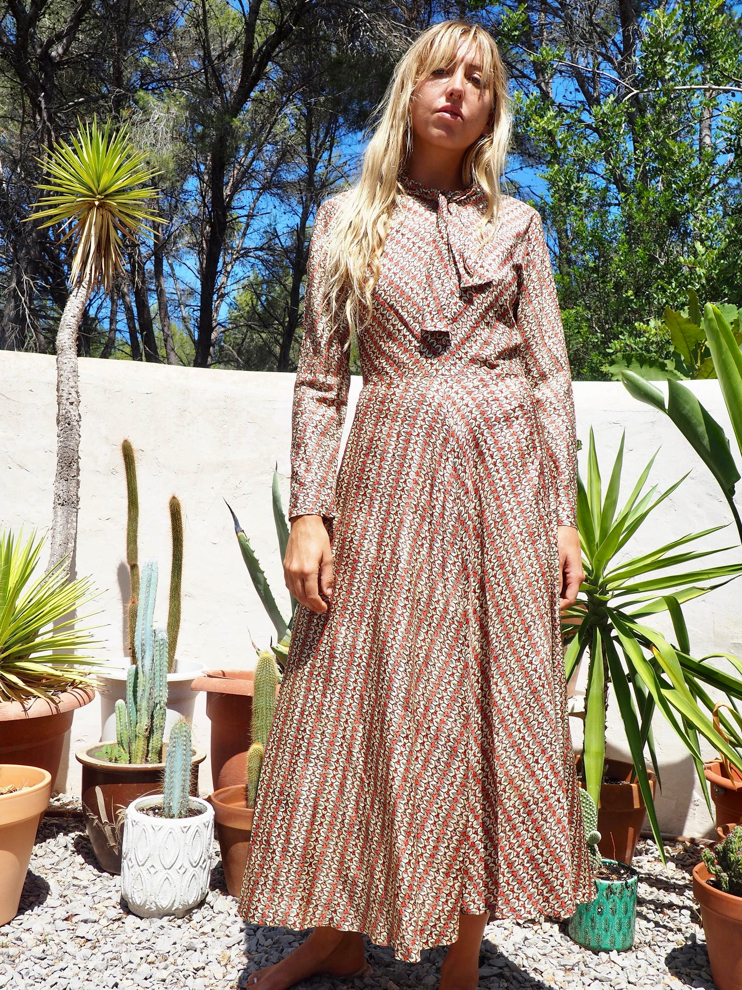 Vintage original Indian 1970’s puré fine silk block printed dress made for the English market very cute and unique with old Indian Lable