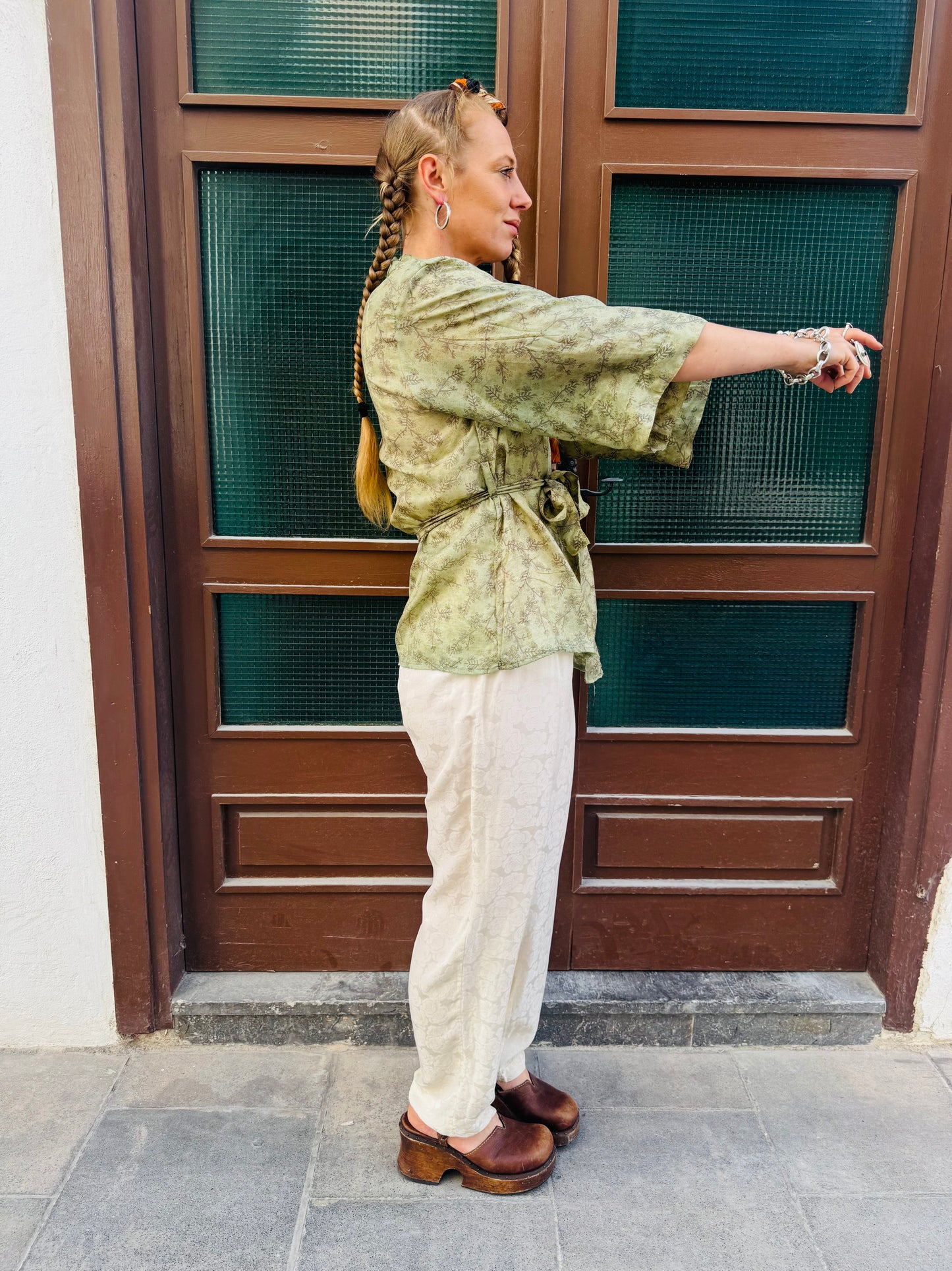 Kardash Kimono Short – Up-cycled Vintage Sari Kimono