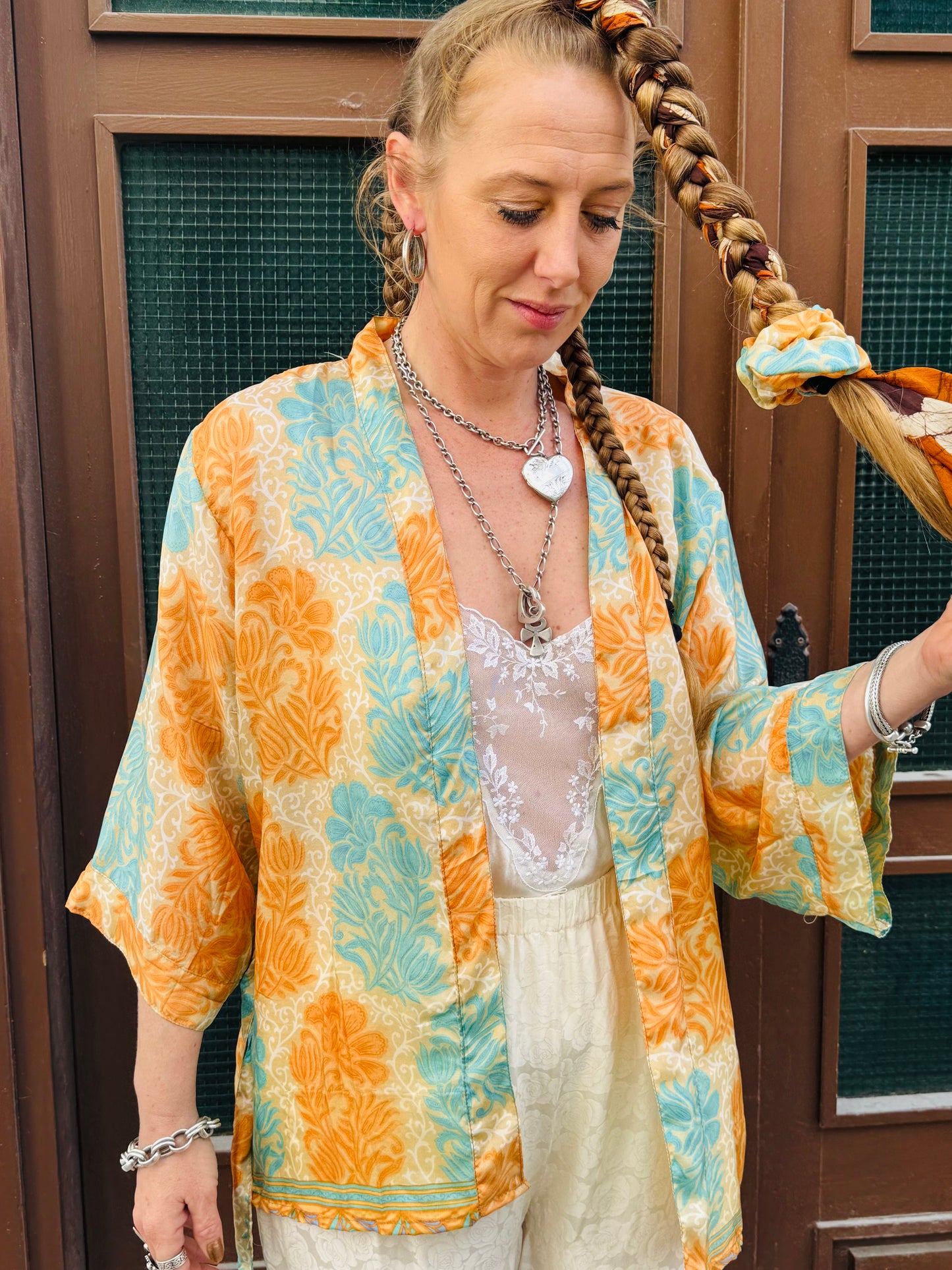 Kardash Kimono Short – Up-cycled Vintage Sari Kimono
