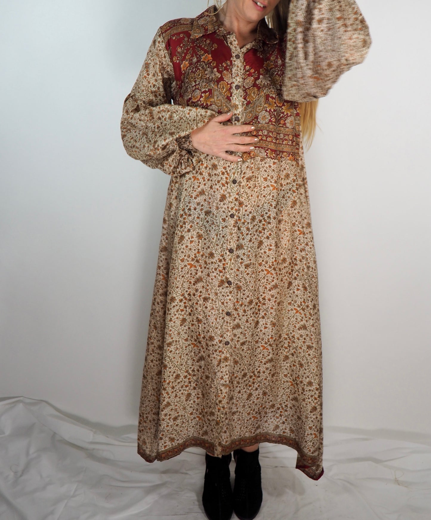 The Lenya Up-cycled Vintage Sari Dress – Sustainable Boho Dress with Oversized Sleeves Matching Scrunchy & Storage Bag
