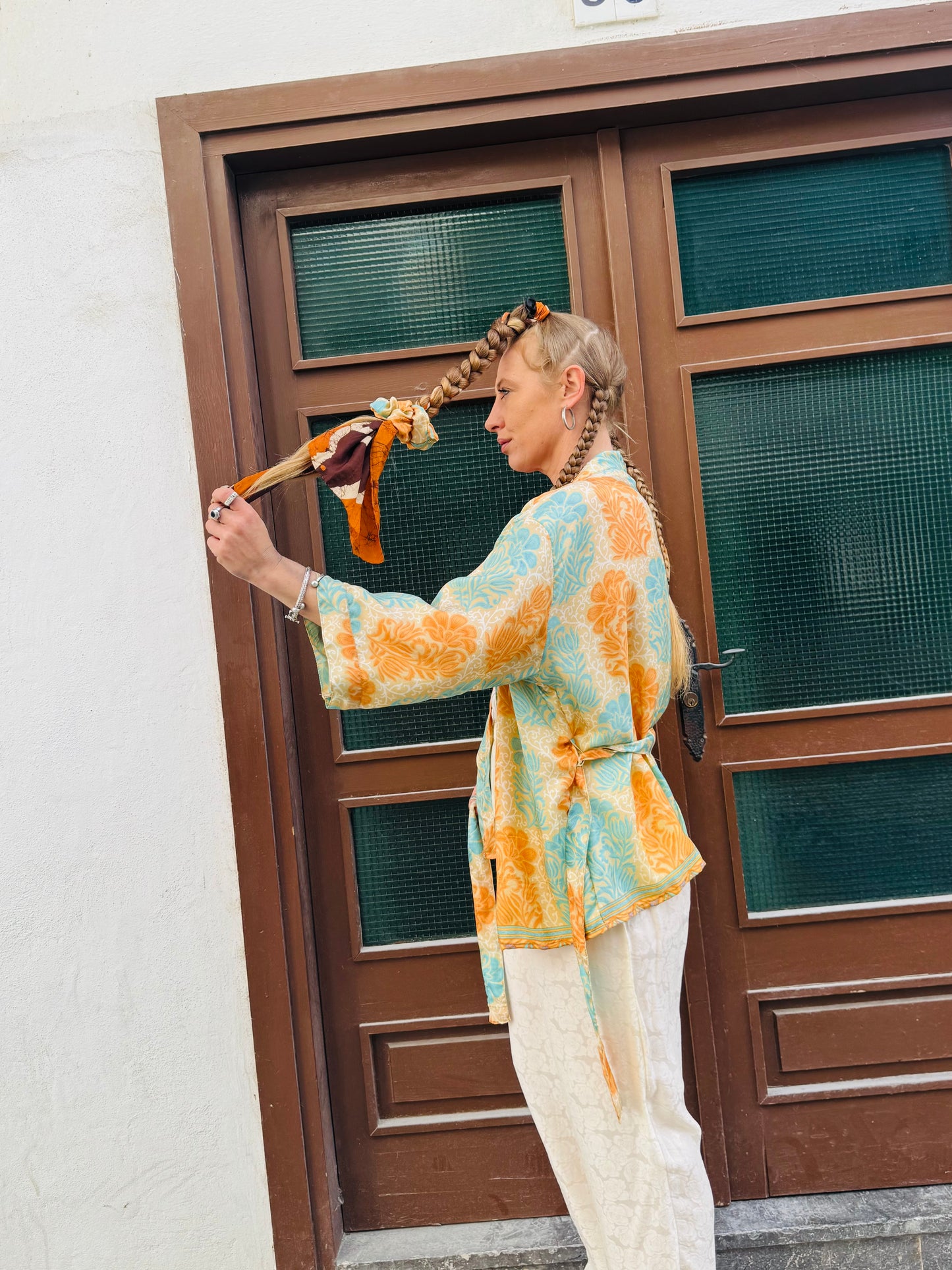 Kardash Kimono Short – Up-cycled Vintage Sari Kimono