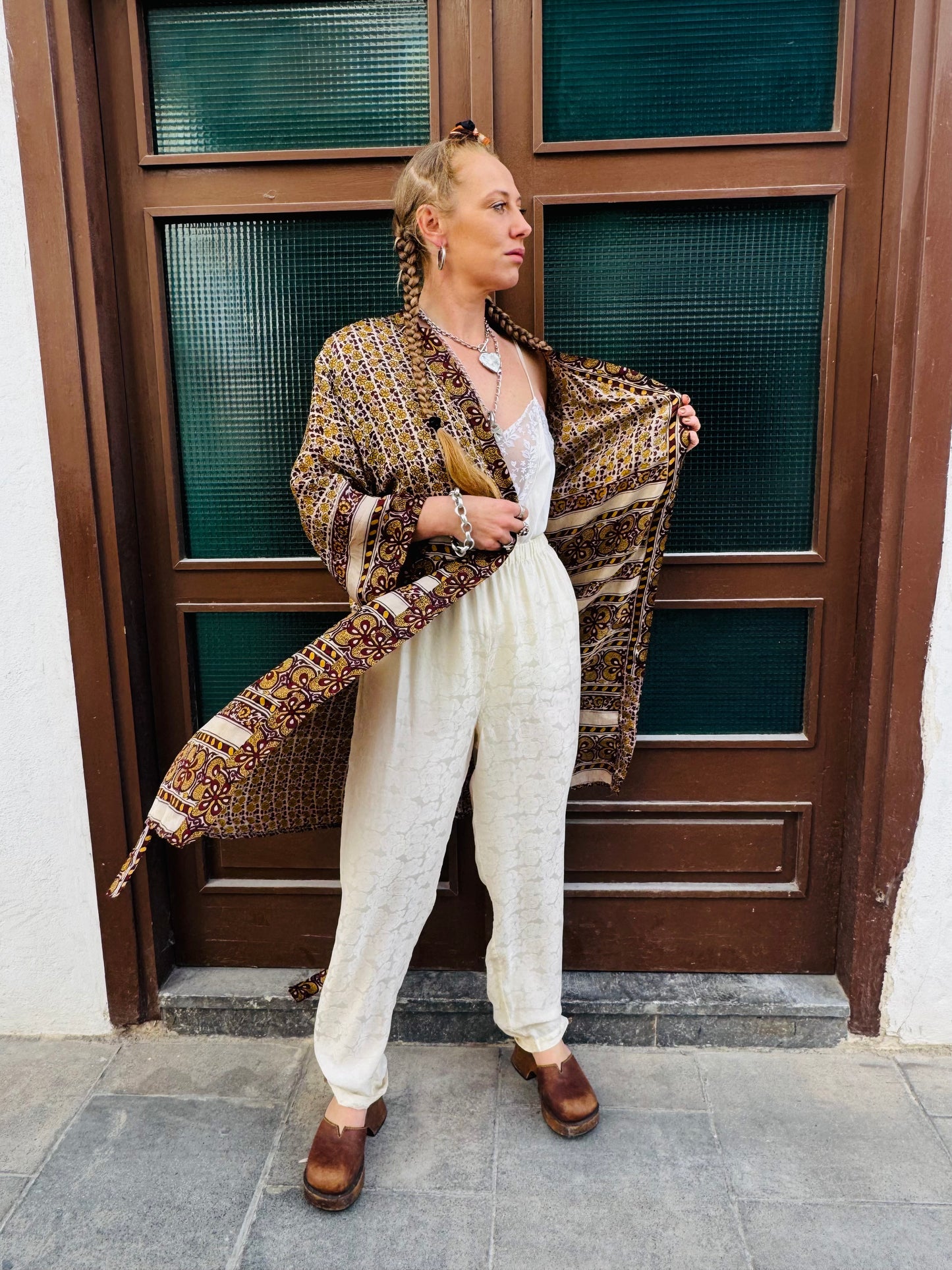 Kardash Kimono Medium – Up-cycled Vintage Sari Kimono