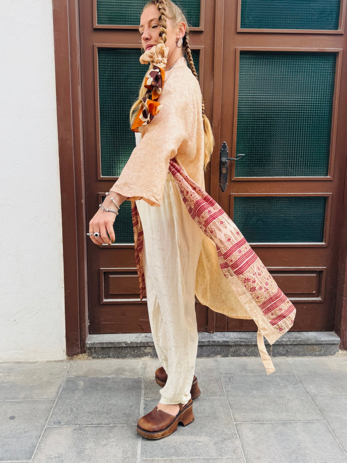 Kardash Kimono Medium – Up-cycled Vintage Sari Kimono