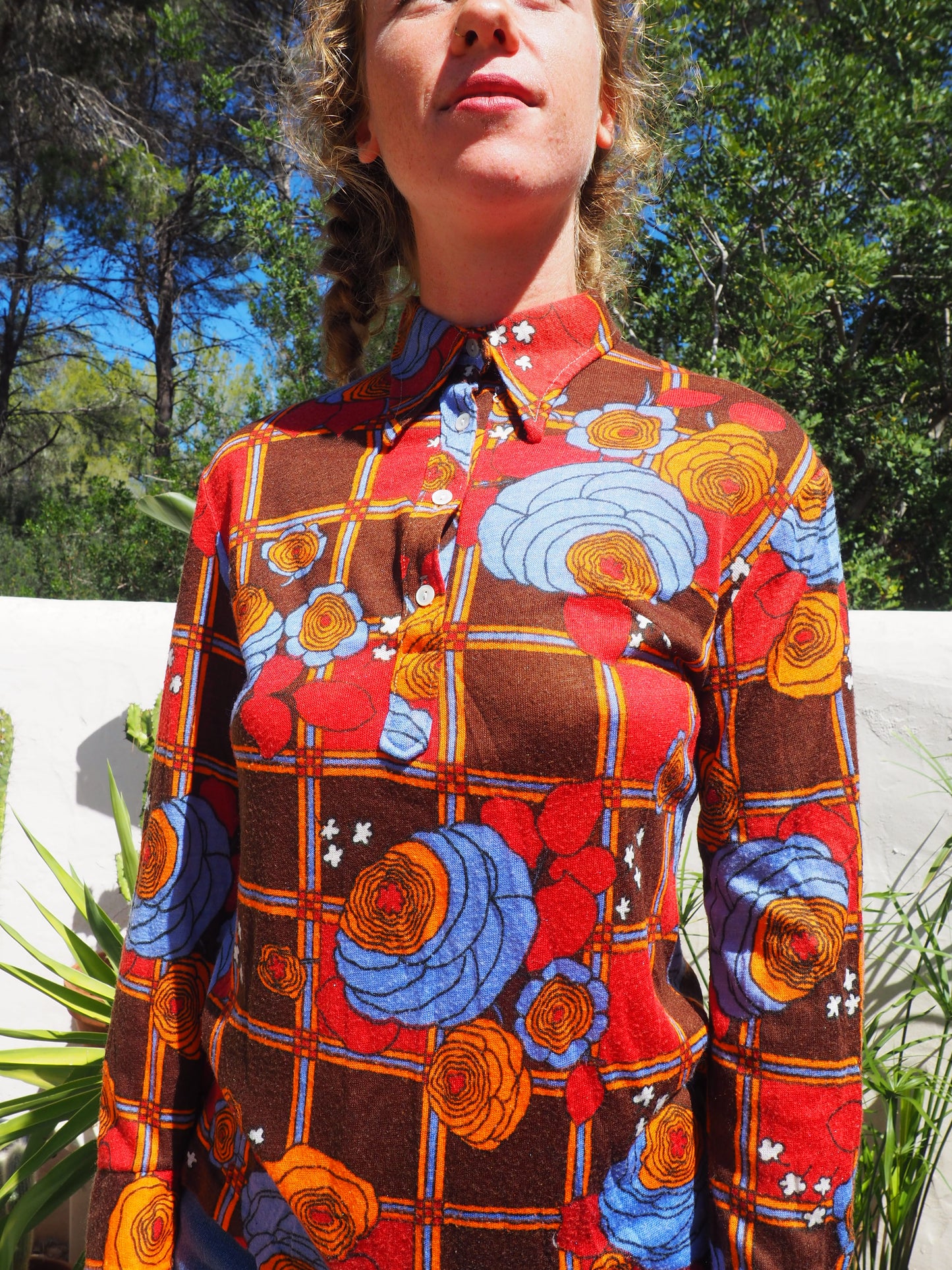 Vintage 1970’s retro printed shirt with oversized collar