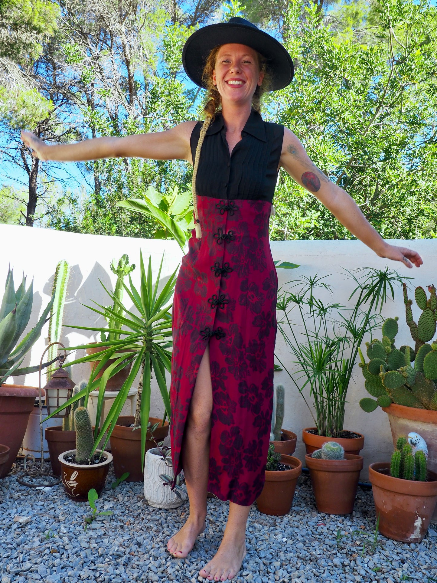 Vintage Chinese printed red and black dress super cool big button fastening details