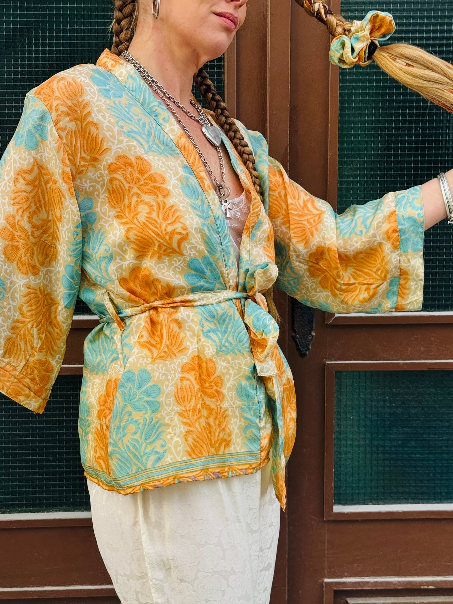 Kardash Kimono Short – Up-cycled Vintage Sari Kimono
