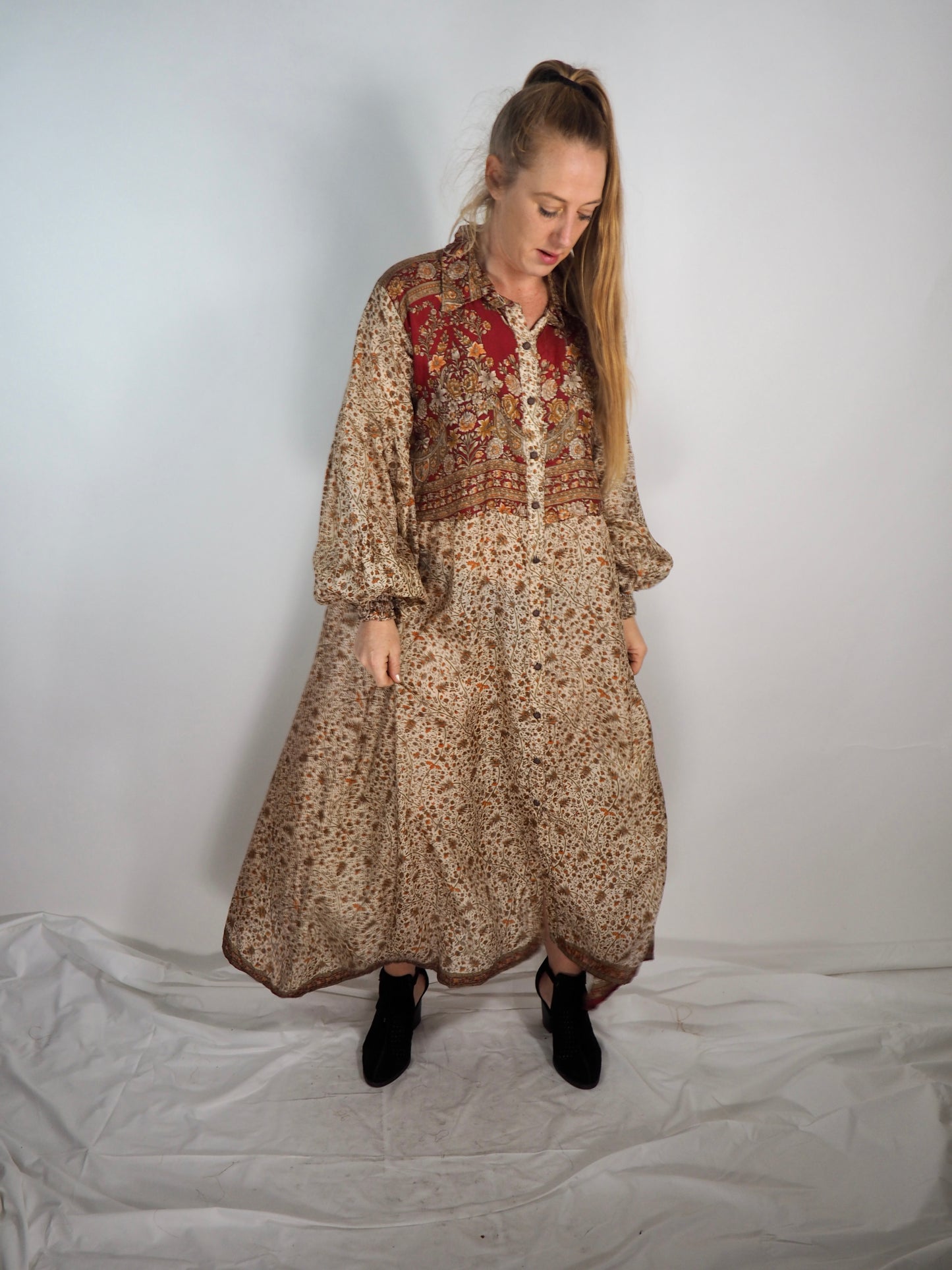 The Lenya Up-cycled Vintage Sari Dress – Sustainable Boho Dress with Oversized Sleeves Matching Scrunchy & Storage Bag