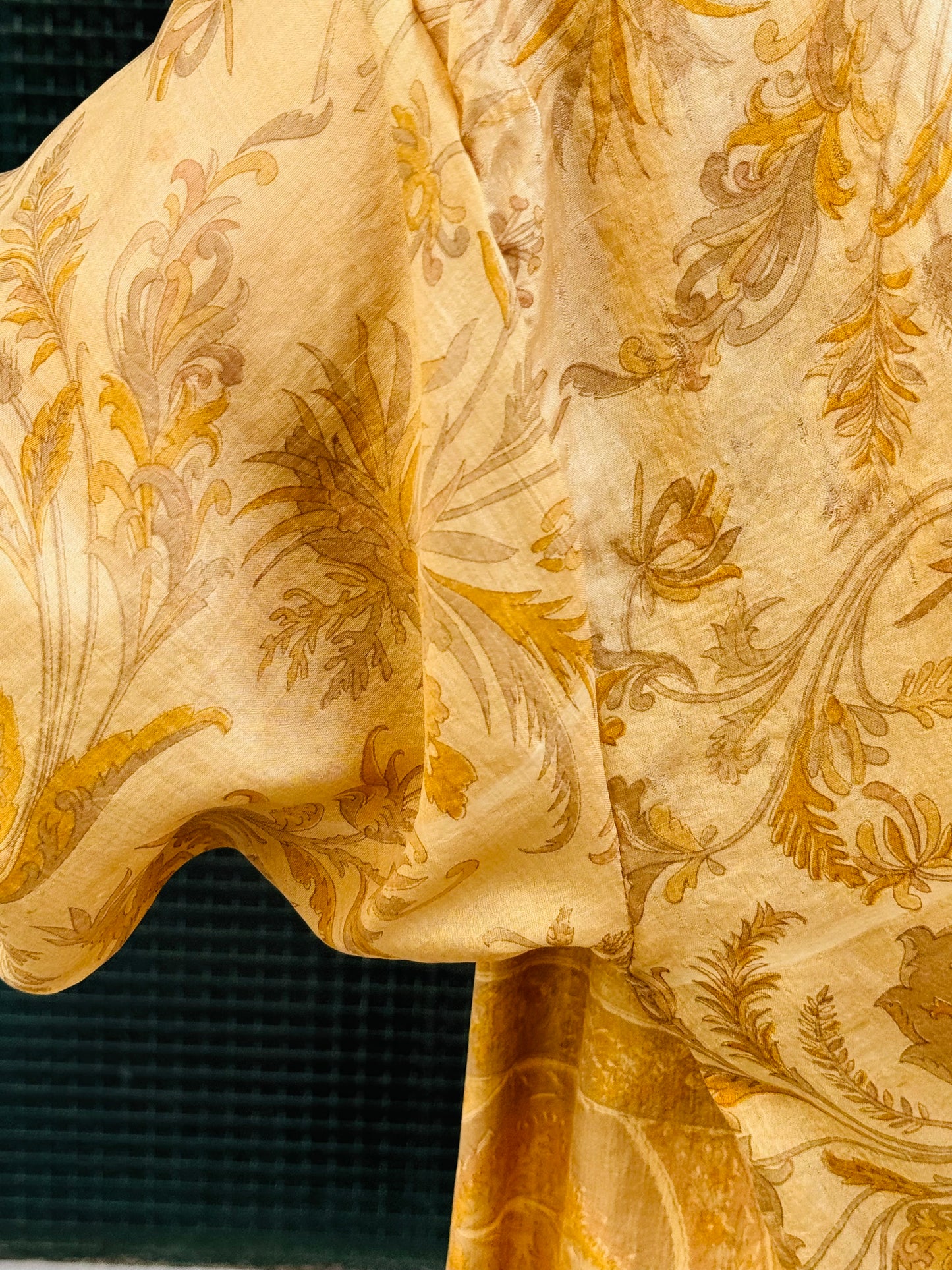 Kardash Kimono Medium – Up-cycled Vintage Sari Kimono