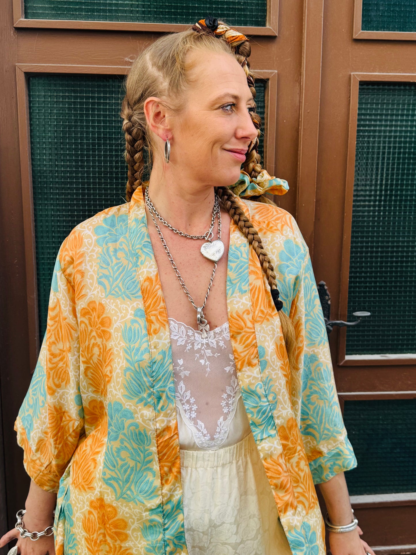 Kardash Kimono Short – Up-cycled Vintage Sari Kimono