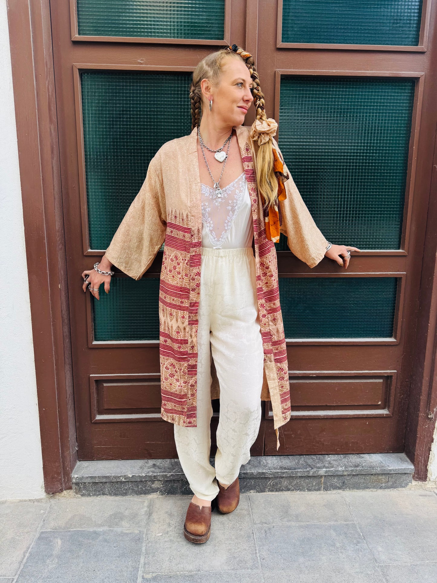 Kardash Kimono Medium – Up-cycled Vintage Sari Kimono