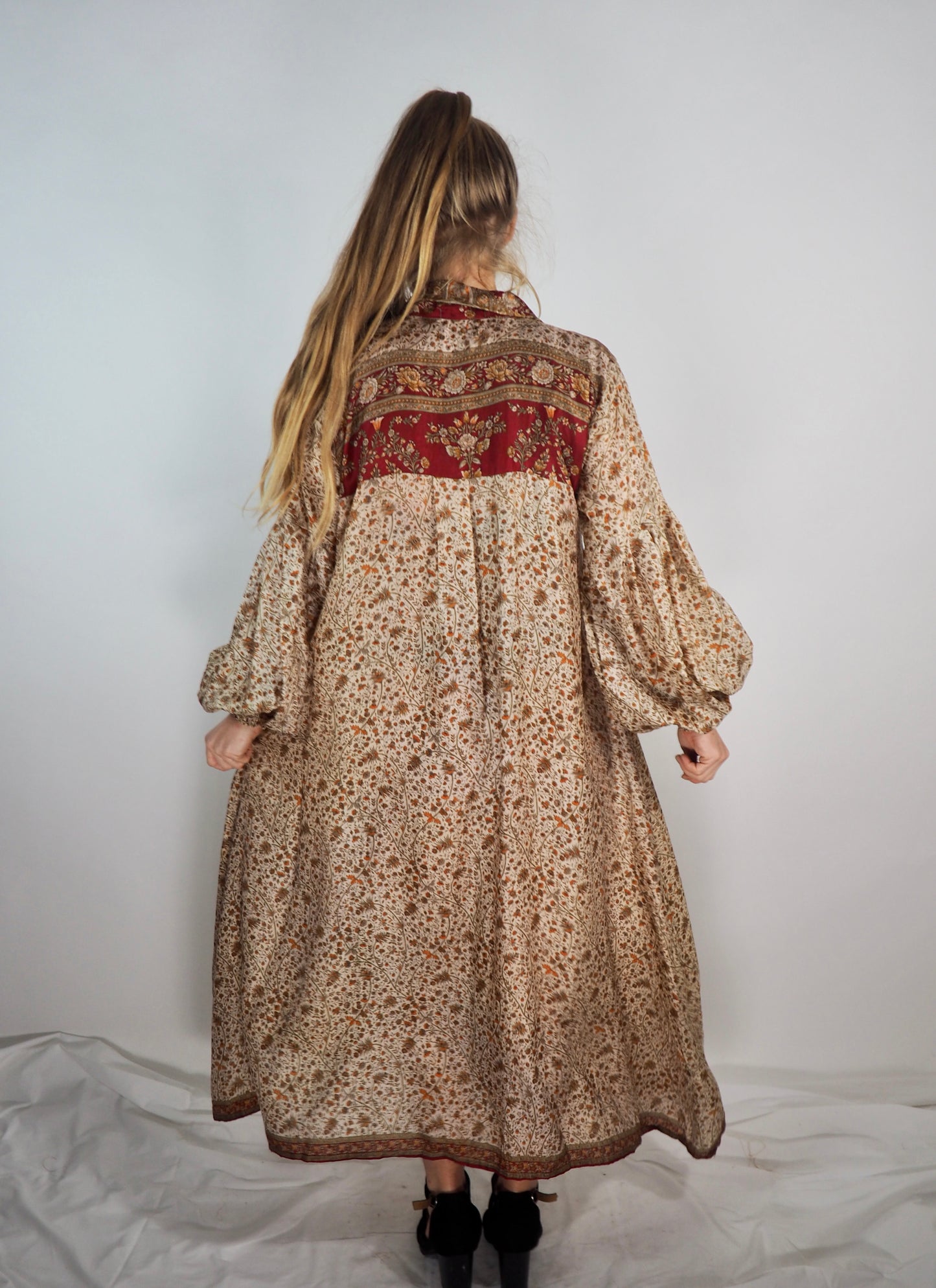 The Lenya Up-cycled Vintage Sari Dress – Sustainable Boho Dress with Oversized Sleeves Matching Scrunchy & Storage Bag