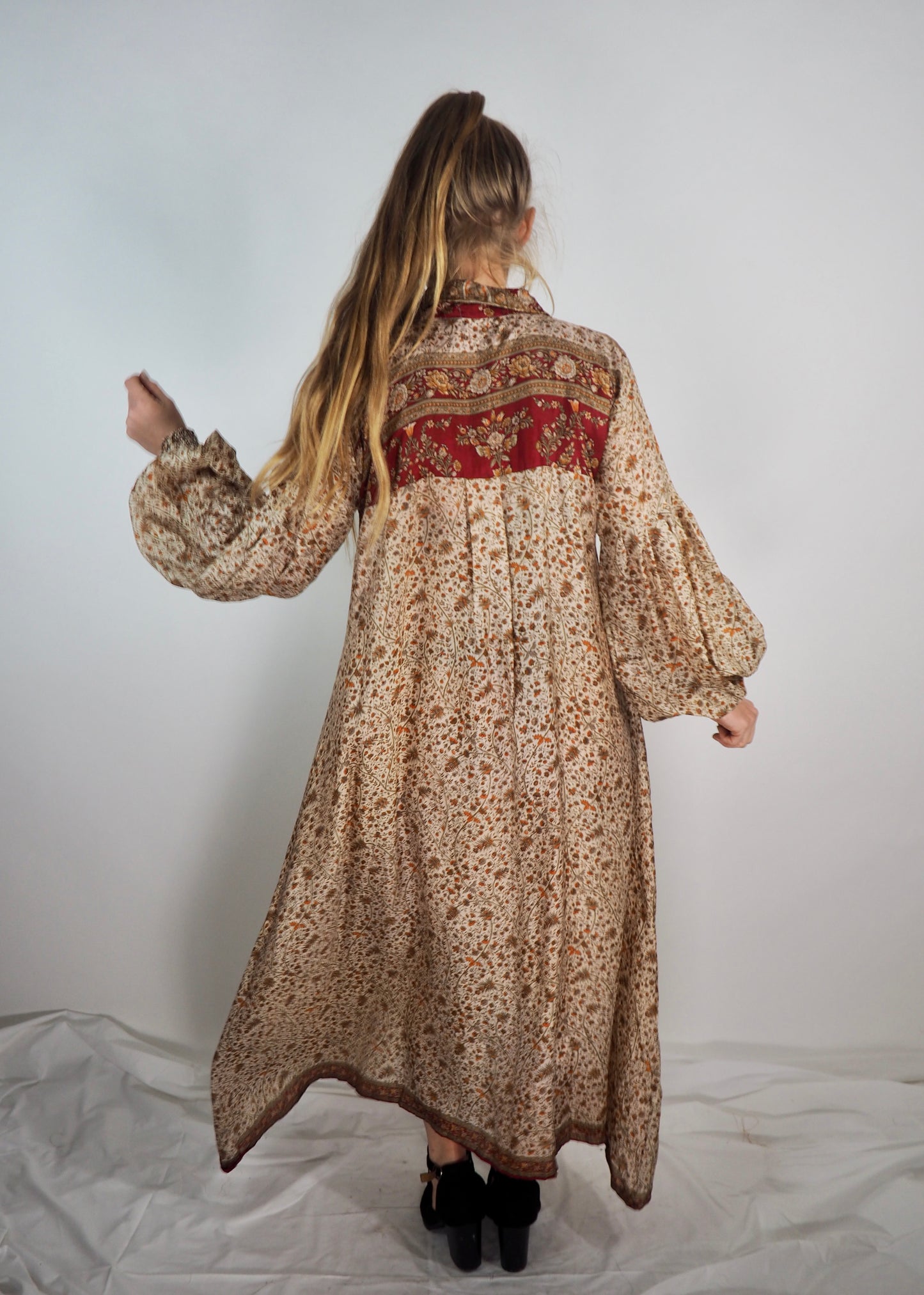 The Lenya Up-cycled Vintage Sari Dress – Sustainable Boho Dress with Oversized Sleeves Matching Scrunchy & Storage Bag