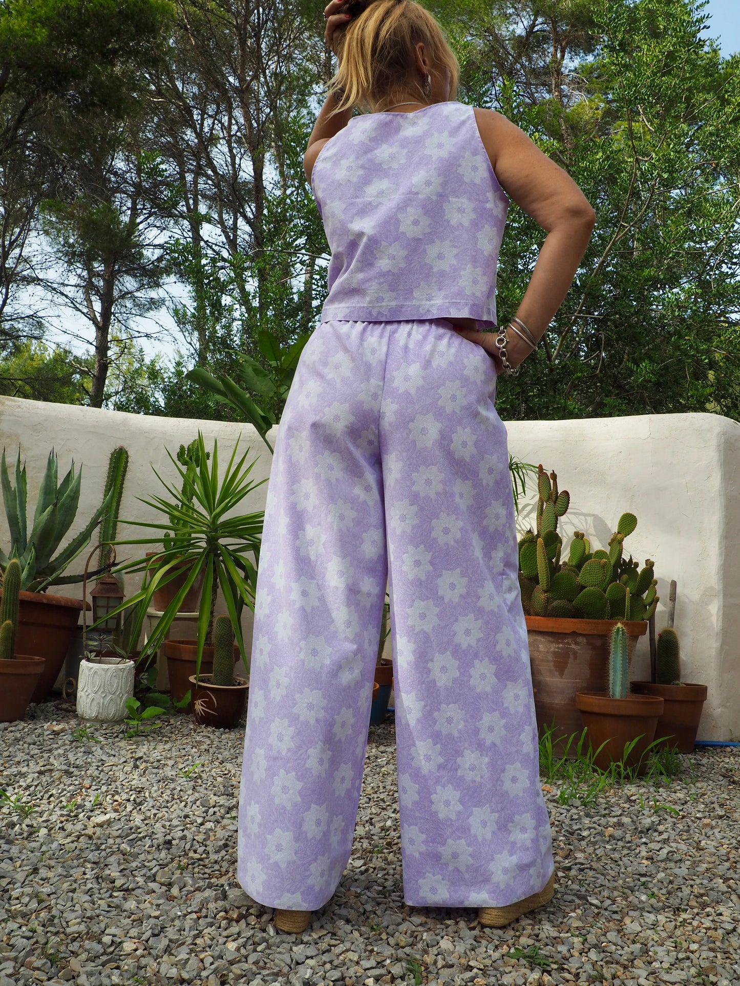 Vintage purple and white floral pattern textiles crop top t-shirt up-cycled by Vagabond Ibiza
