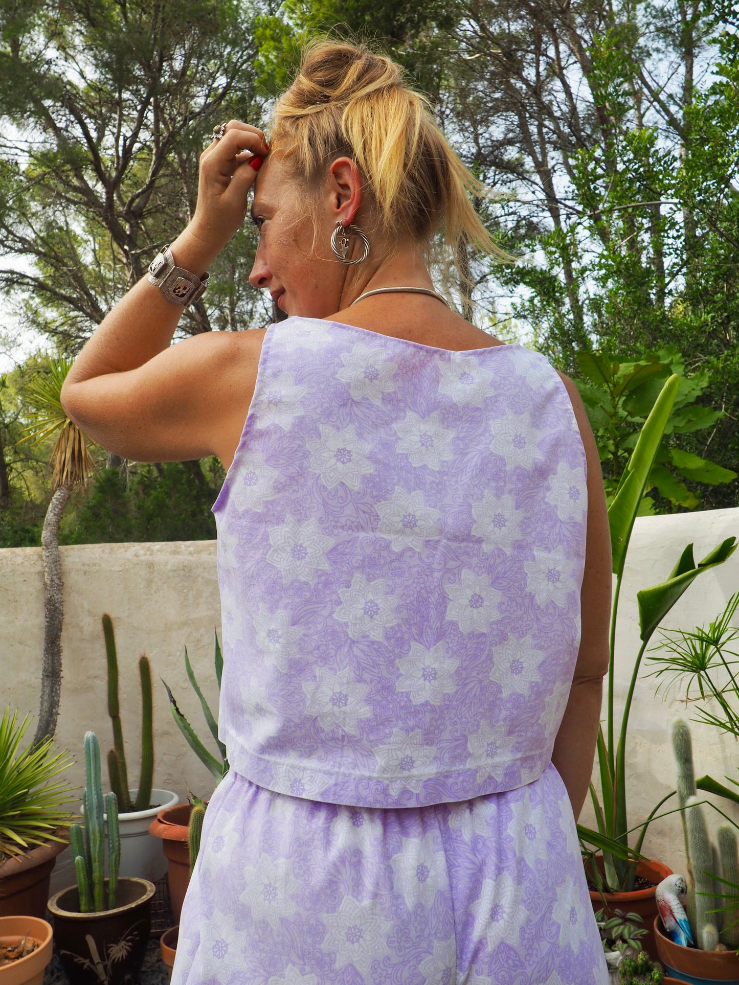 Vintage purple and white floral pattern textiles crop top t-shirt up-cycled by Vagabond Ibiza