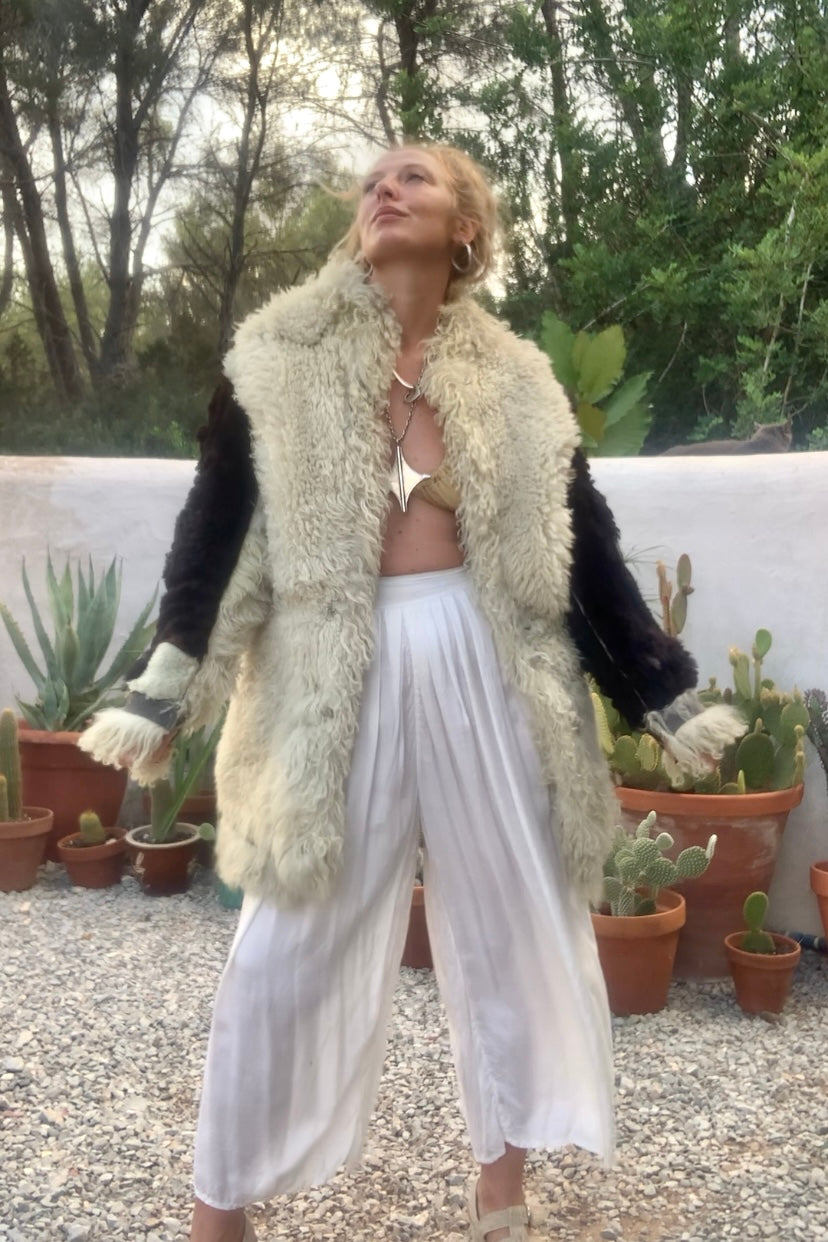 Vintage Classic 1970’s reversible Afghan sheepskin jacket has some small signs of ages some small hole’s