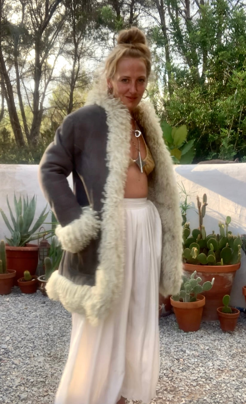 Vintage Classic 1970’s reversible Afghan sheepskin jacket has some small signs of ages some small hole’s
