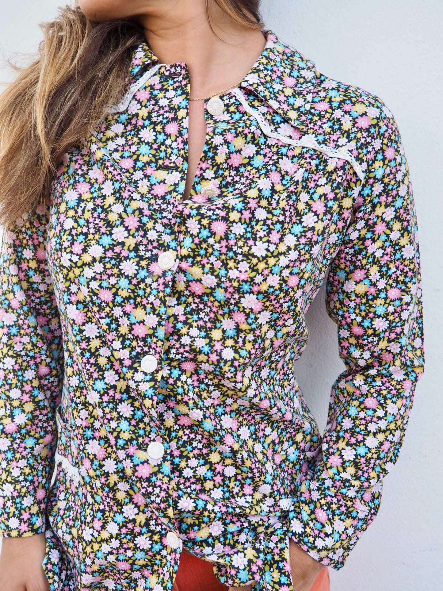 Vintage 1970’s pink and blue ditsy floral cotton long shirt with cool collars and pocket details