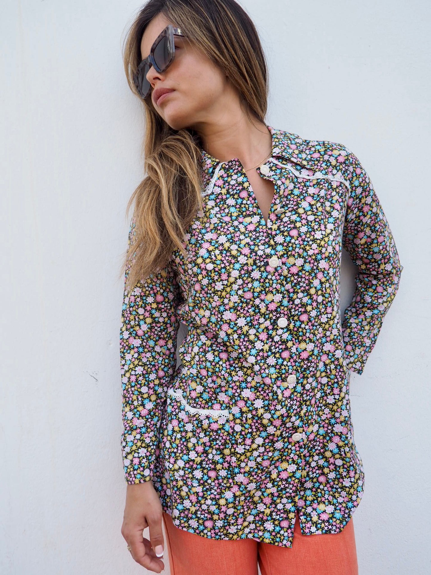 Vintage 1970’s pink and blue ditsy floral cotton long shirt with cool collars and pocket details