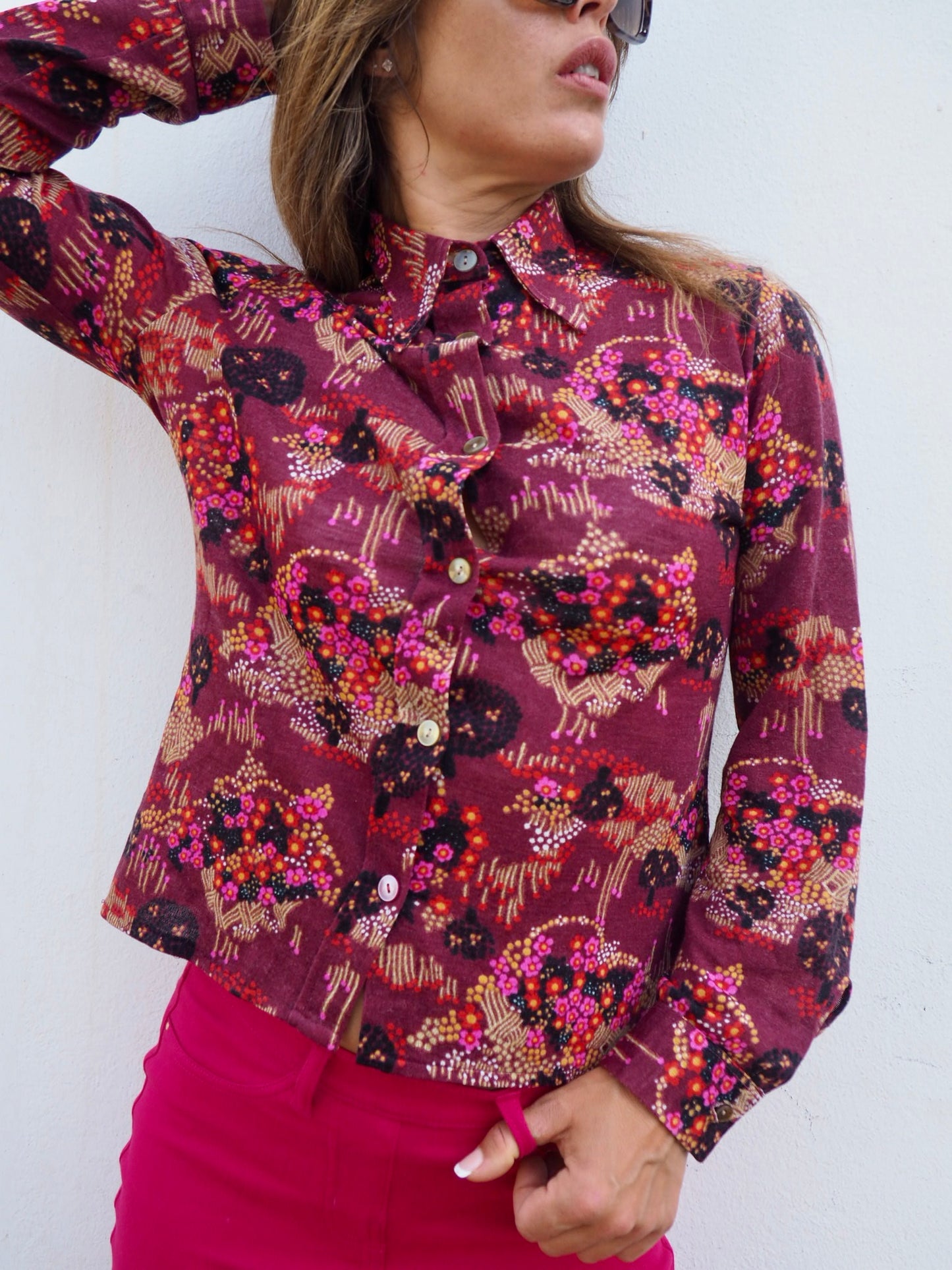 Original vintage 70’s cool printed pink and purple shirt made in man made fibres with a soft touch with oversize collars