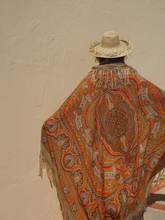 Vintage stunning woven tássel shawl