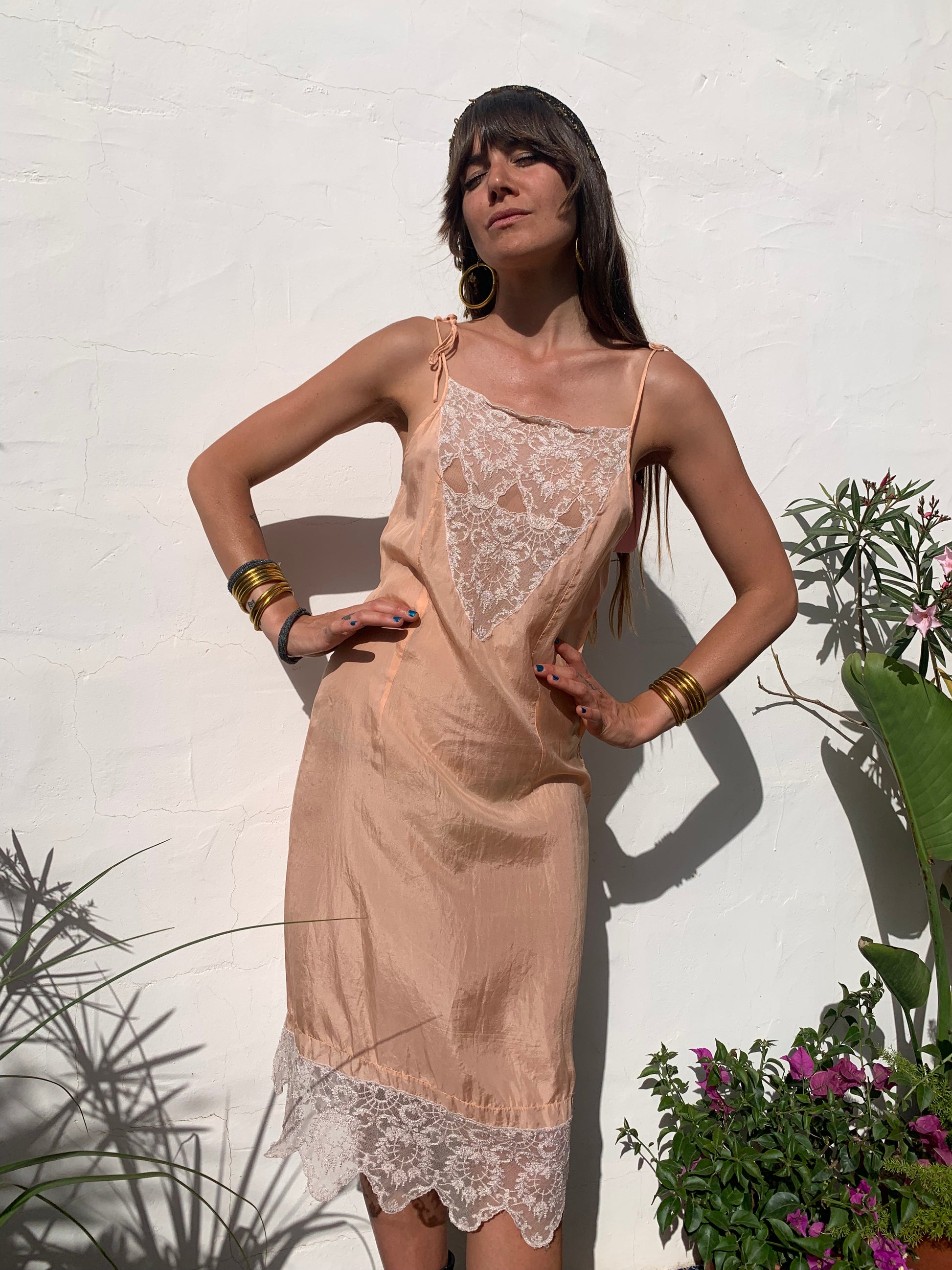 Vintage pink silk and lace slip dress – Vagabond Ibiza