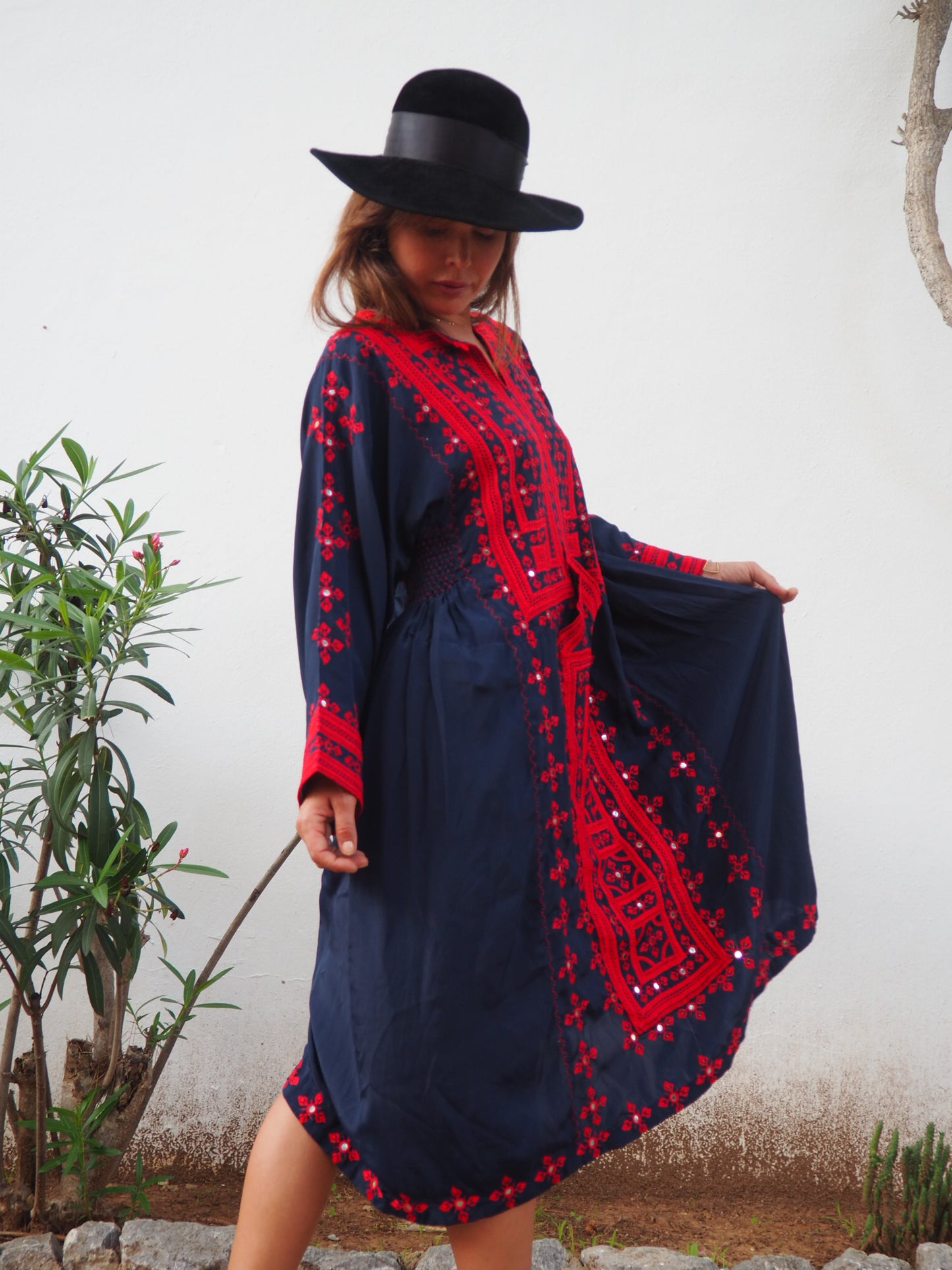 Vintage 1970’s Pakistán hand embroidered Kaftan dress