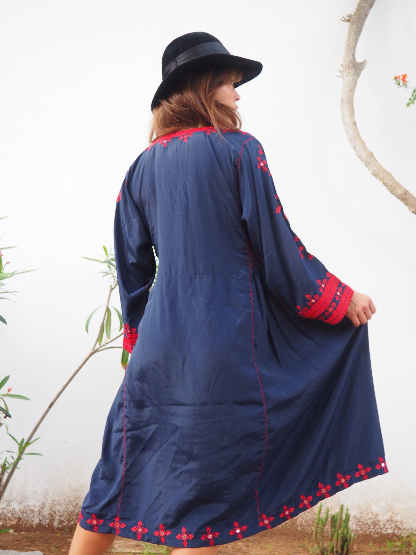 Vintage 1970’s Pakistán hand embroidered Kaftan dress